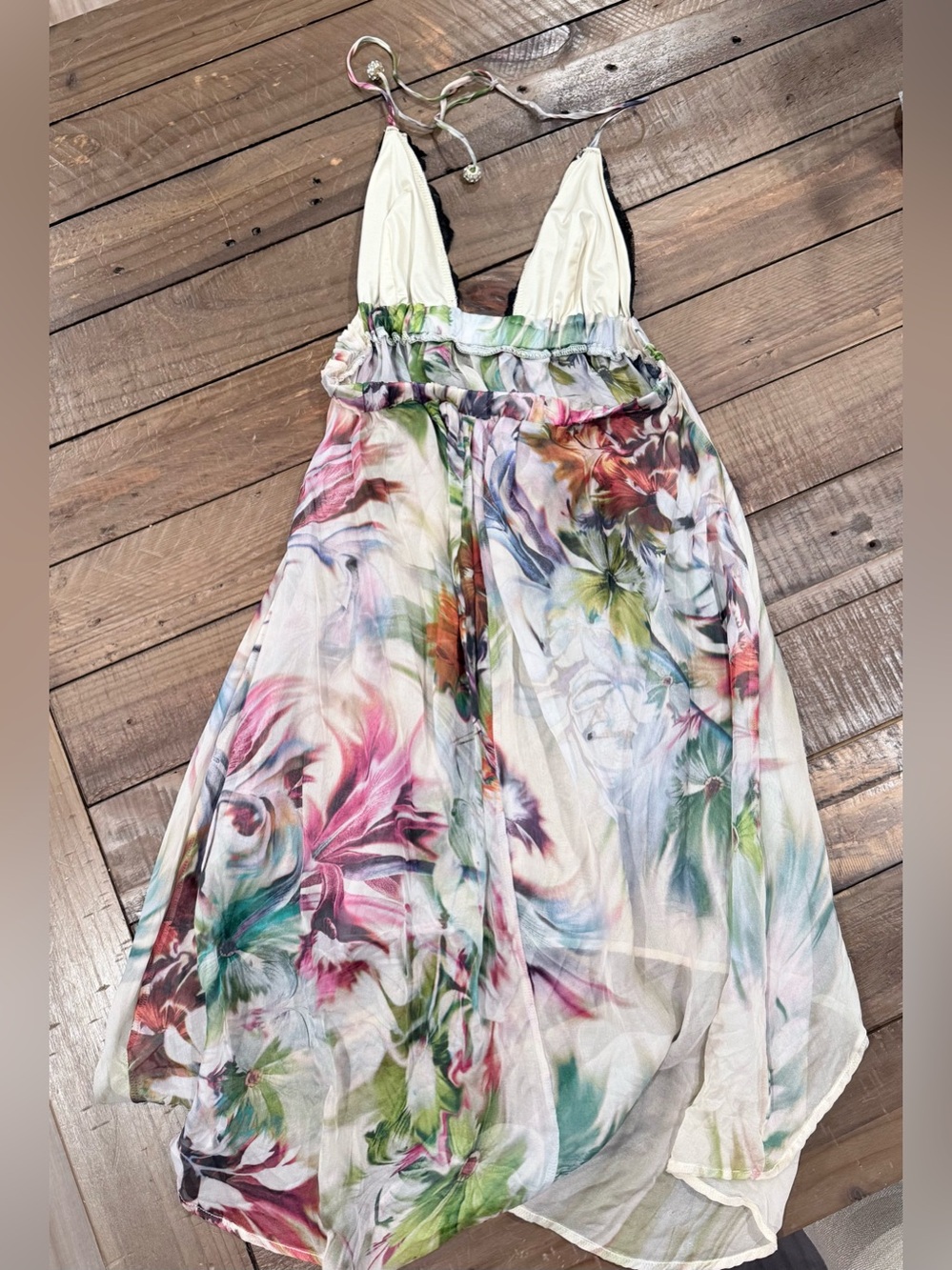 Beach Bunny swimsuit cover up - Picture 4 of 5